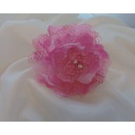 Ciklámen textilrózsa kitűző (10 cm)