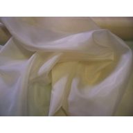 Fehér selyem dekoranyag 150 cm széles (méterre)